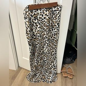 Wilfred satin skirt, cheetah print size 10